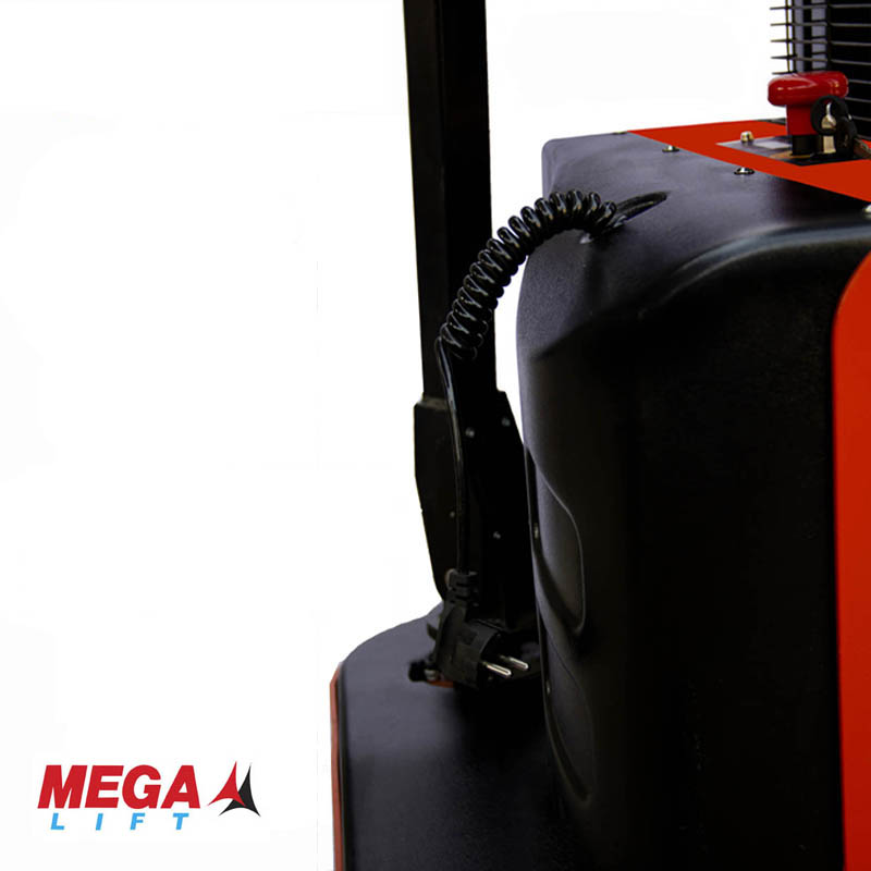 Megalift 1.5 Ton Electric Stacker | MEST1.5 4 Megalift 1.5 Ton Electric Stacker | MEST1.5 - Image 4
